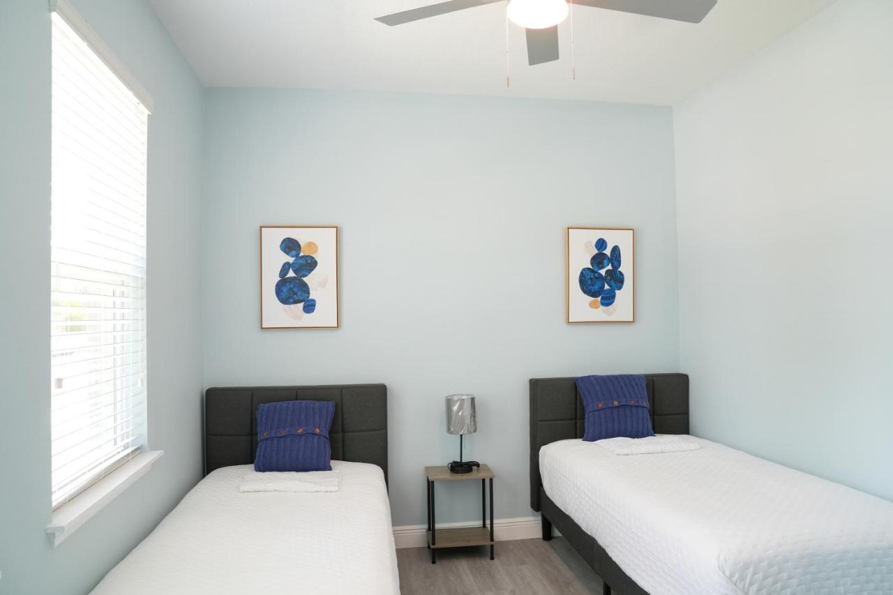 Chestnut Luxury Villas #3 Tampa Exterior photo